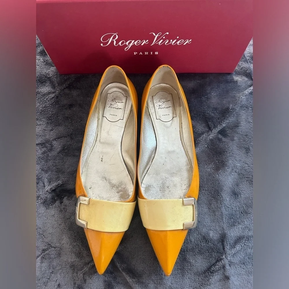 Roger Vivier ballerina flat. Color - mustard/yellow with crème. Size 40/10 - Picture 2 of 8